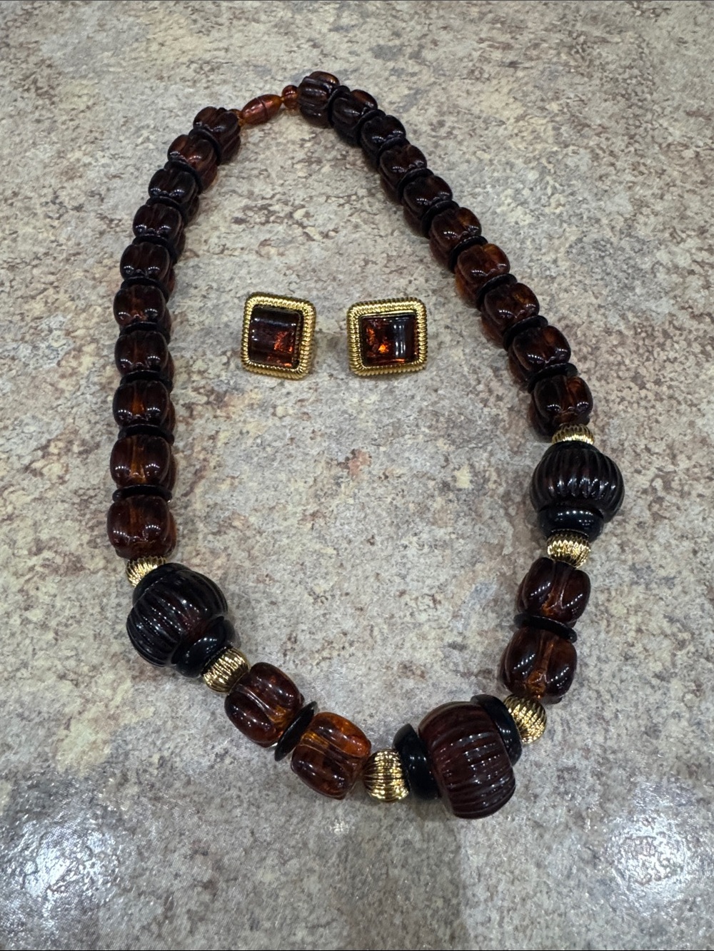 Vintage Choker Necklace with matching Earrings Tortoise Shell Lucite 1980’s